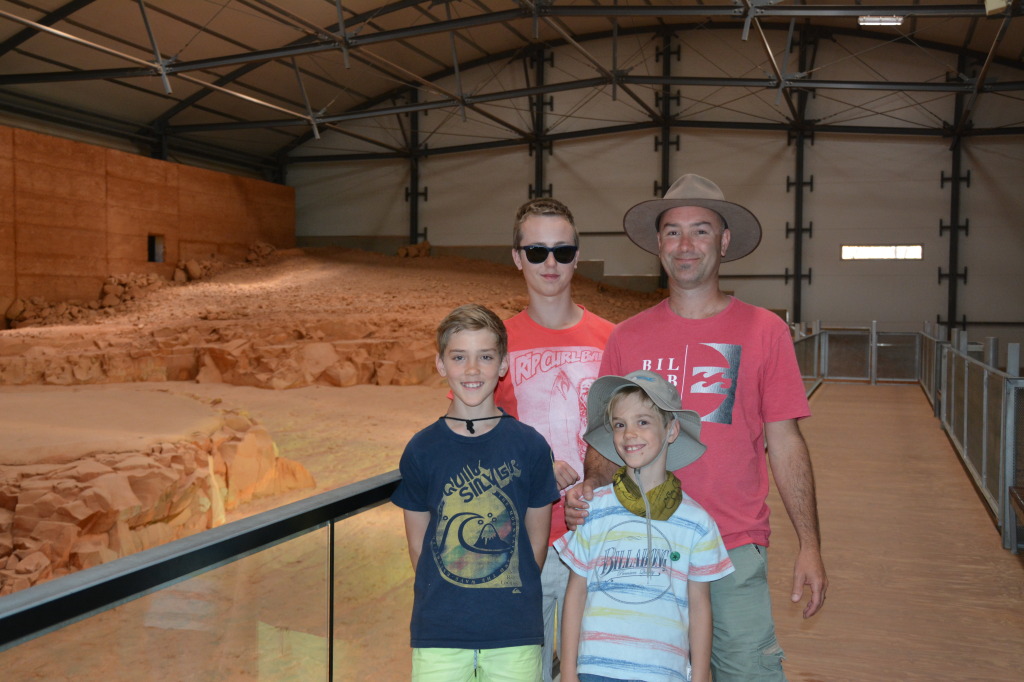 Dinosaur Stampede, Winton