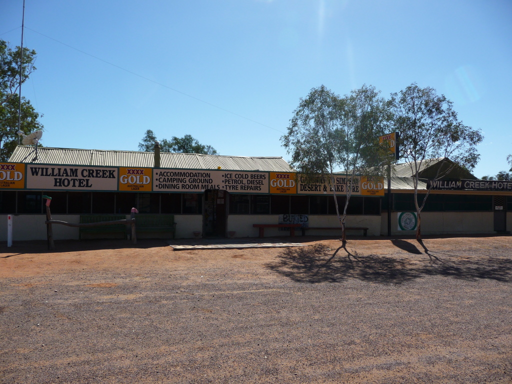 William Creek Hotel, Central Australia