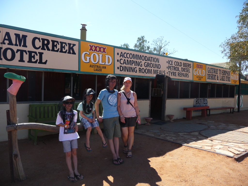 William Creek Hotel, Central Australia